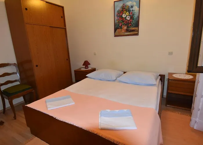 Delfina Podgora (Split-Dalmatia)