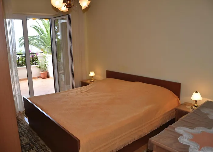 Delfina * Podgora (Split-Dalmatia)